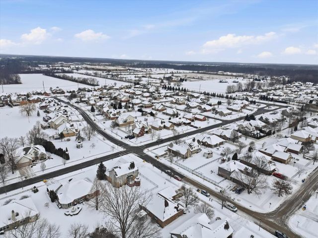 54537 Pine Street, New Baltimore, MI 48047