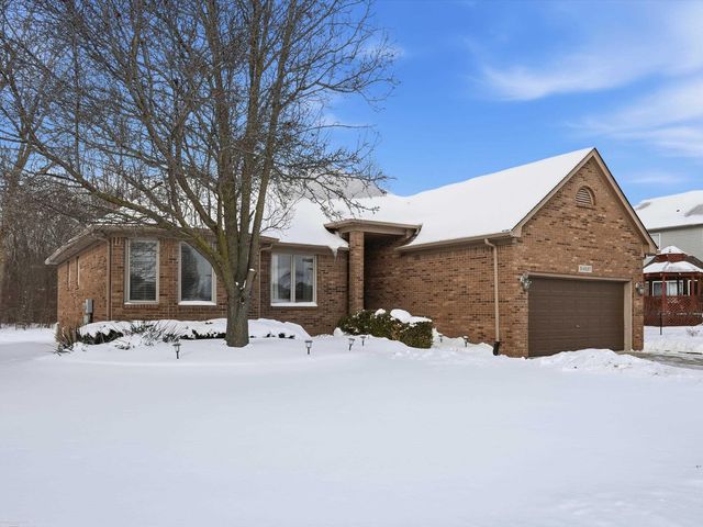 54537 Pine Street, New Baltimore, MI 48047