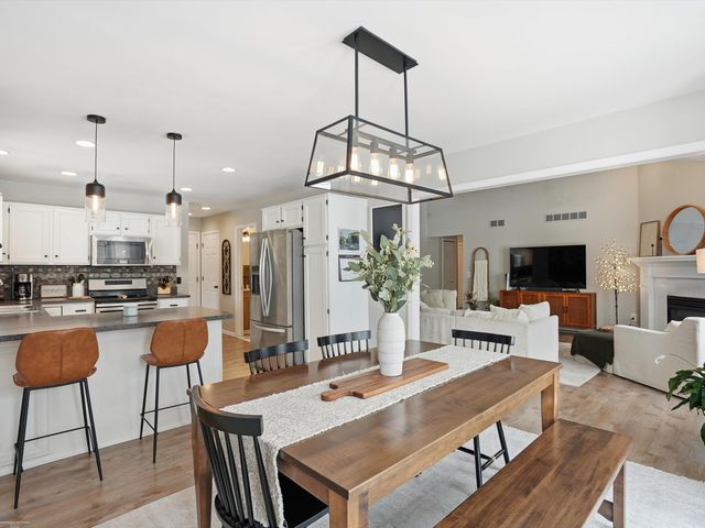 54537 Pine Street, New Baltimore, MI 48047