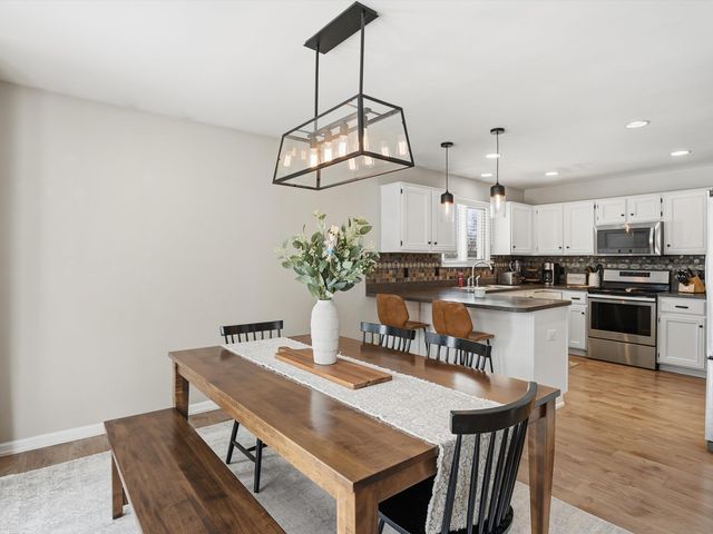 54537 Pine Street, New Baltimore, MI 48047