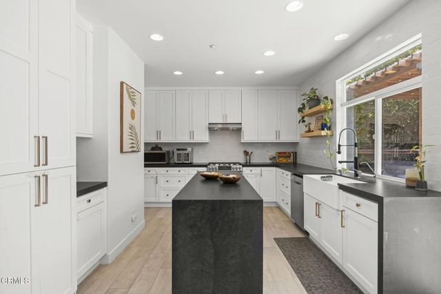 4712 Templeton Street, Ventura, CA 93003