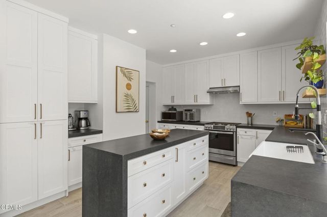 4712 Templeton Street, Ventura, CA 93003