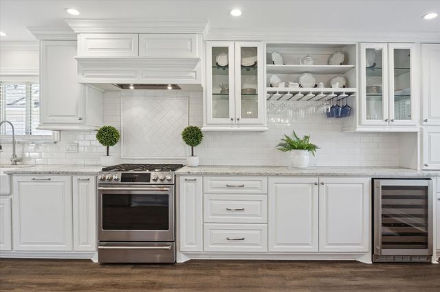 9823 Canoga Lane, Houston, TX 77080