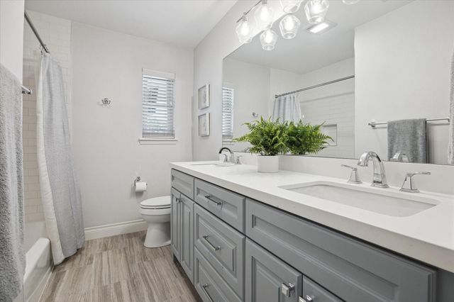 9823 Canoga Lane, Houston, TX 77080