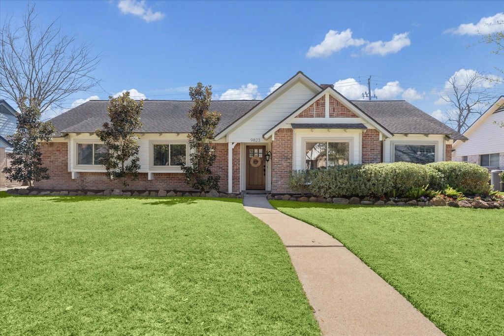 9823 Canoga Lane, Houston, TX 77080