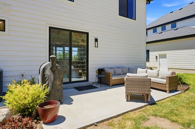 4762 S 1575 E, Ogden, UT 84403