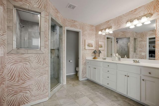 21803 W 46th Terrace, Shawnee, KS 66226