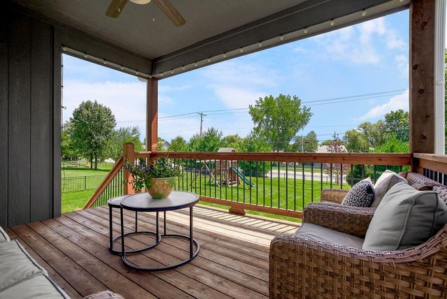 21803 W 46th Terrace, Shawnee, KS 66226