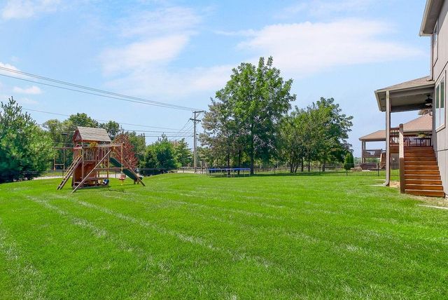 21803 W 46th Terrace, Shawnee, KS 66226