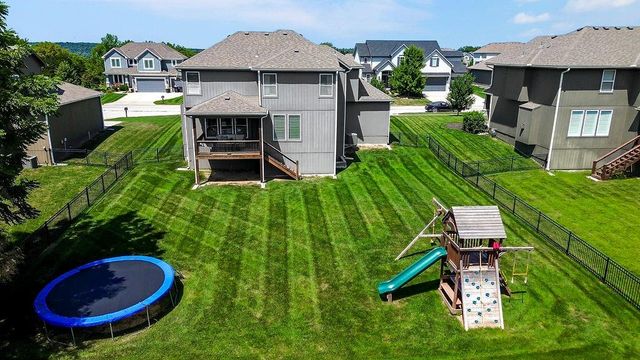 21803 W 46th Terrace, Shawnee, KS 66226