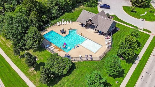 21803 W 46th Terrace, Shawnee, KS 66226