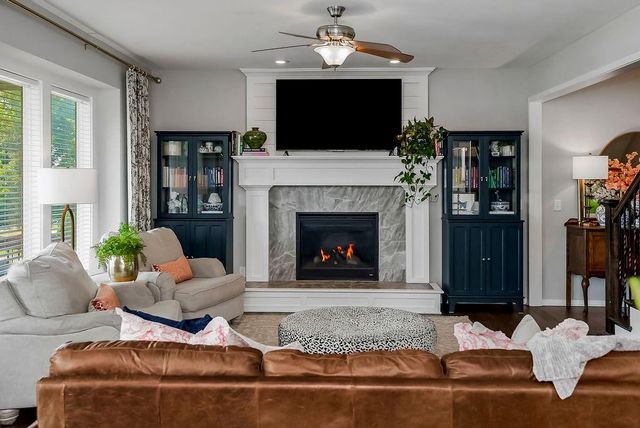 21803 W 46th Terrace, Shawnee, KS 66226
