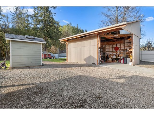 18191 S HIGHWAY 211, Molalla, OR 97038