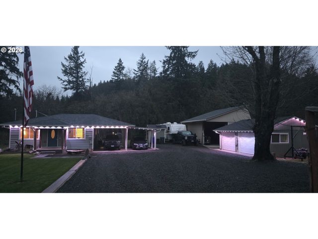 18191 S HIGHWAY 211, Molalla, OR 97038