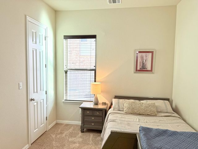 100 Orvieto CV, Liberty Hill, TX 78642