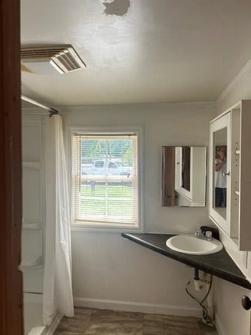 232 Natchez Trace Rd, Camden, TN 38320