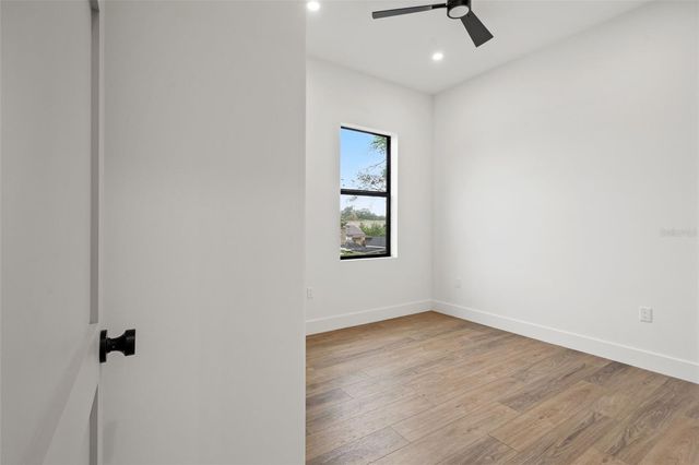 5203 N 9TH STREET, Tampa, FL 33603