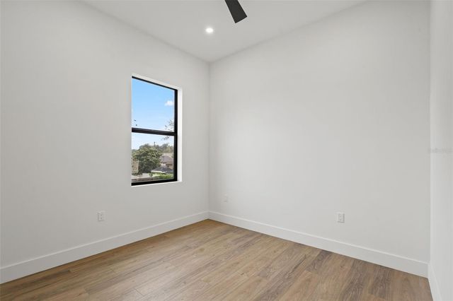 5203 N 9TH STREET, Tampa, FL 33603