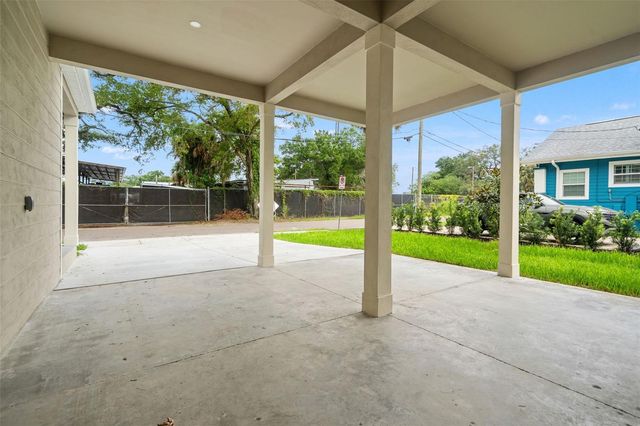 5203 N 9TH STREET, Tampa, FL 33603