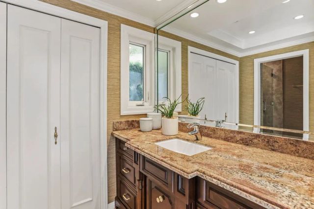 2855 N Shady Glen, Orange, CA 92867
