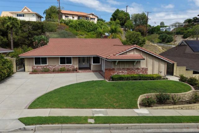 2855 N Shady Glen, Orange, CA 92867