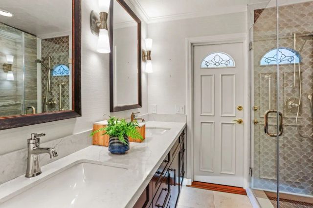 2855 N Shady Glen, Orange, CA 92867