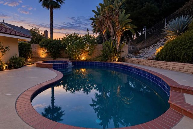 2855 N Shady Glen, Orange, CA 92867