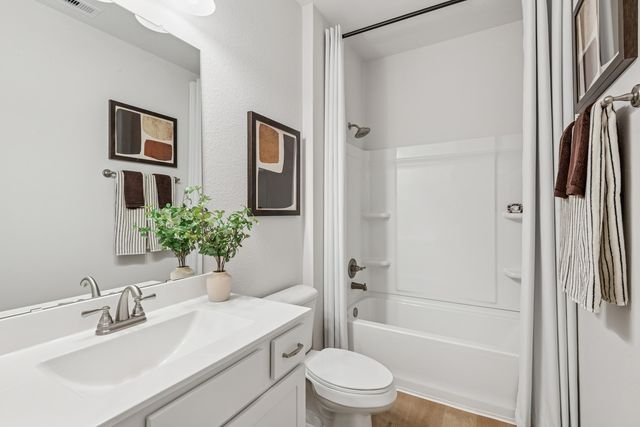 1221 Anderson Drive, Trenton, TX 75490