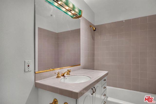15510 W Sunset Boulevard 304, Los Angeles, CA 90272