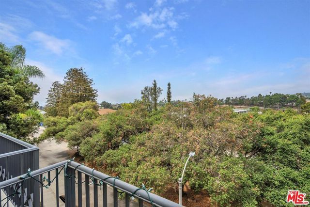 15510 W Sunset Boulevard 304, Los Angeles, CA 90272