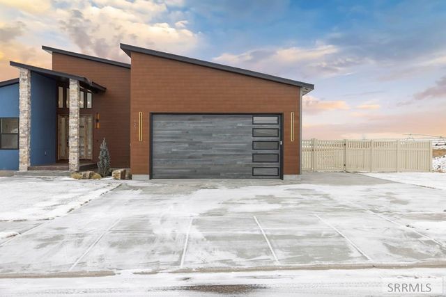 627 S Hidden Valley Road, Rexburg, ID 83440