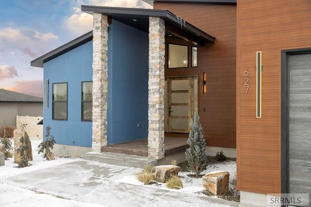 627 S Hidden Valley Road, Rexburg, ID 83440