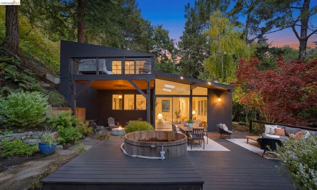 6966 Paso Robles Drive, Oakland, CA 94611