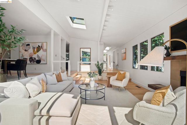 6966 Paso Robles Drive, Oakland, CA 94611