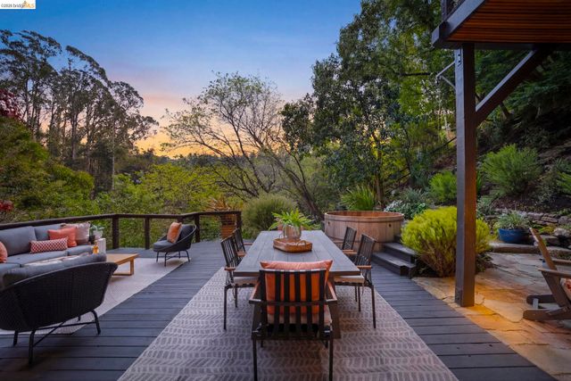 6966 Paso Robles Drive, Oakland, CA 94611