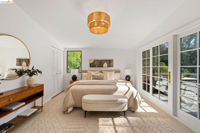 6966 Paso Robles Drive, Oakland, CA 94611