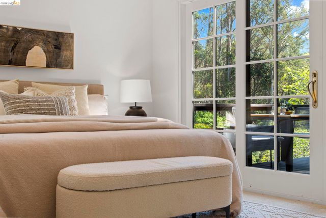 6966 Paso Robles Drive, Oakland, CA 94611