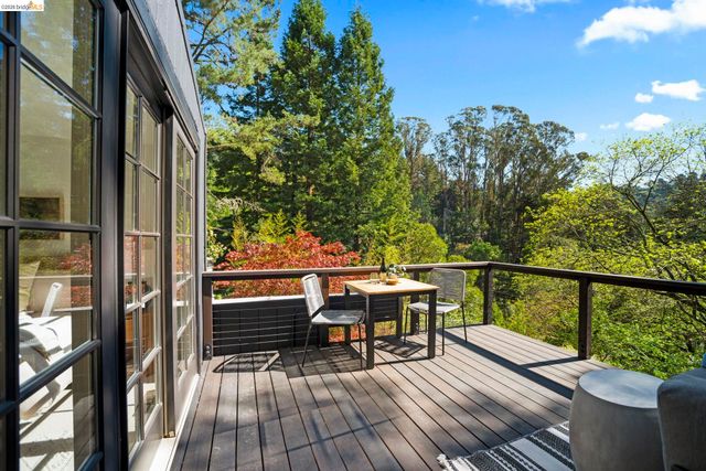 6966 Paso Robles Drive, Oakland, CA 94611