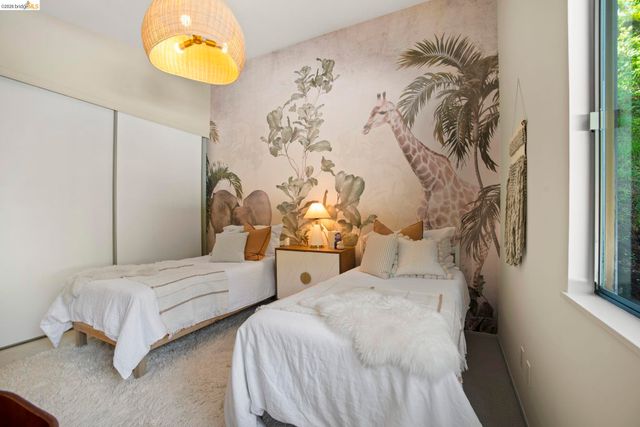 6966 Paso Robles Drive, Oakland, CA 94611