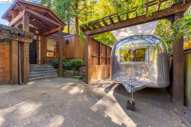 6966 Paso Robles Drive, Oakland, CA 94611