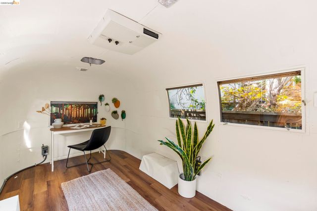 6966 Paso Robles Drive, Oakland, CA 94611