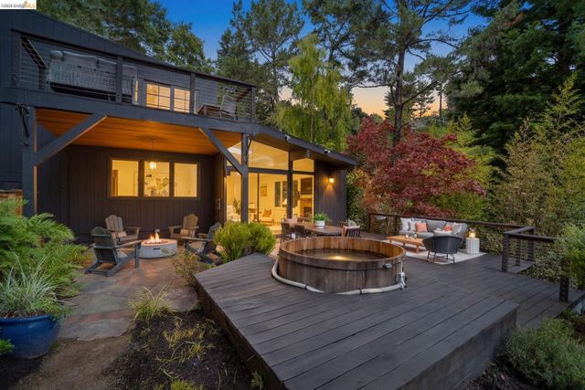 6966 Paso Robles Drive, Oakland, CA 94611