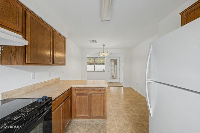 134 W DESERT Lane, Phoenix, AZ 85041