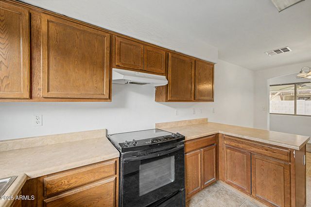 134 W DESERT Lane, Phoenix, AZ 85041