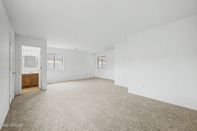 134 W DESERT Lane, Phoenix, AZ 85041