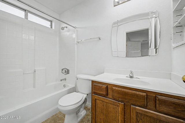 134 W DESERT Lane, Phoenix, AZ 85041