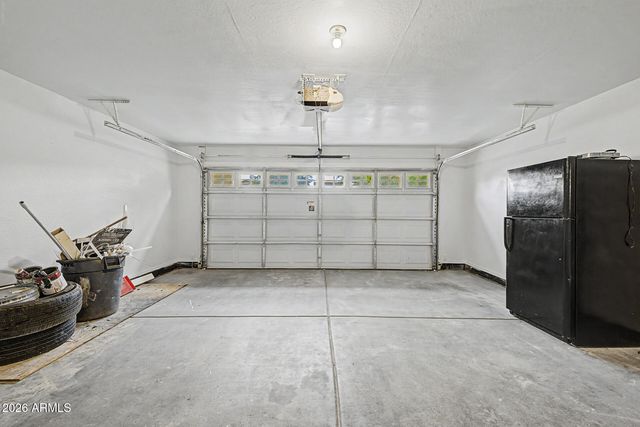 134 W DESERT Lane, Phoenix, AZ 85041