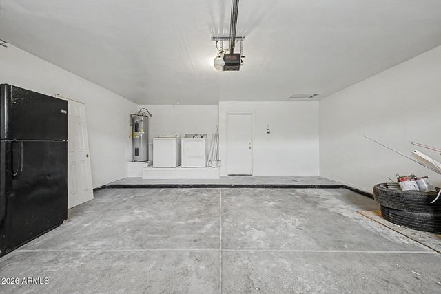 134 W DESERT Lane, Phoenix, AZ 85041