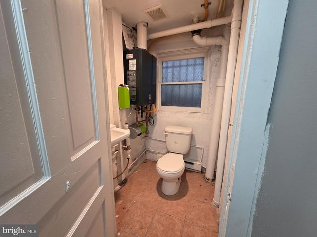 1210 PENNSYLVANIA AVE SE, Washington, DC 20003