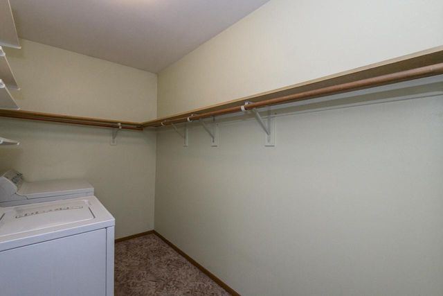 4655 Woodland DRIVE, Greenfield, WI 53220